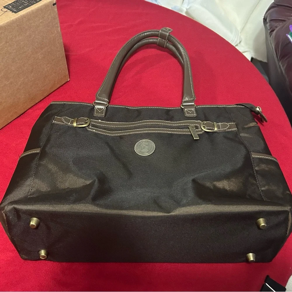 Bag CHAPS Black and Brown Briefcase/Tote NEW! No flaws excellent shape! Vinyl